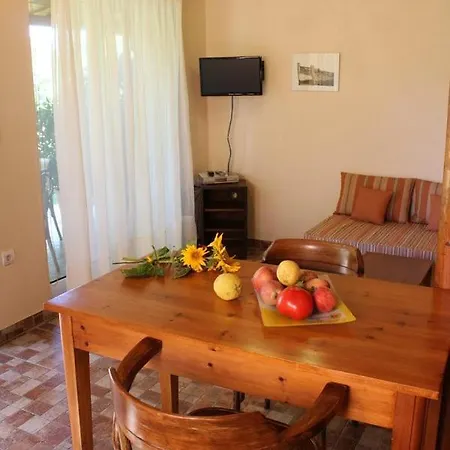 Le Jardin De Temeni Apartment Aigio Exterior photo